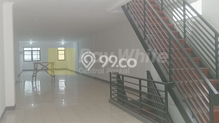 Ruko Disewa di Bandung dengan LB 525m2 Area Komersial Ramai Ruko Disewa di Bandung dengan LB 525m2 Area Komersial Ramai