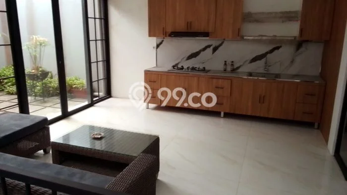 Ruko Dijual di Bandung LT 220m2 & LB 596m2 Lokasi Terbaik! Ruko Dijual di Bandung LT 220m2 & LB 596m2 Lokasi Terbaik!
