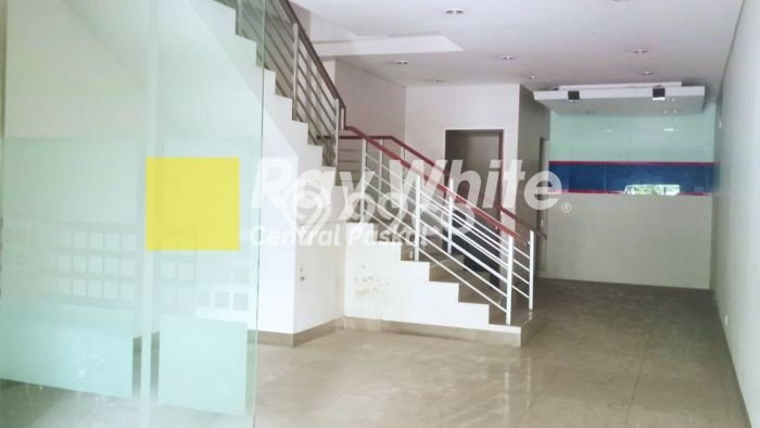 Disewakan Ruko di Kawasan Ramai Setiabudi Luas 300m2 Disewakan Ruko di Kawasan Ramai Setiabudi Luas 300m2