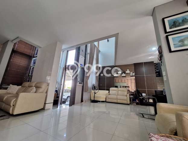 Ready to Use! Luxury House LT 216m2 Desain Elegan di Pasteur Ready to Use! Luxury House LT 216m2 Desain Elegan di Pasteur