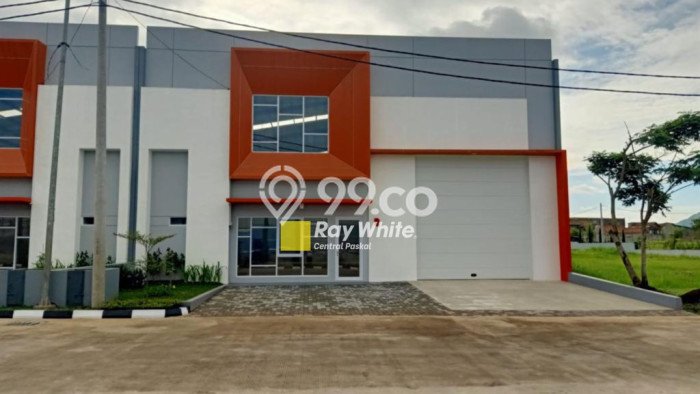 Jual Gudang Kawasan Strategis Kawasan , Luas 540m2m², Jalan Raya Jual Gudang Kawasan Strategis Kawasan , Luas 540m2m², Jalan Raya