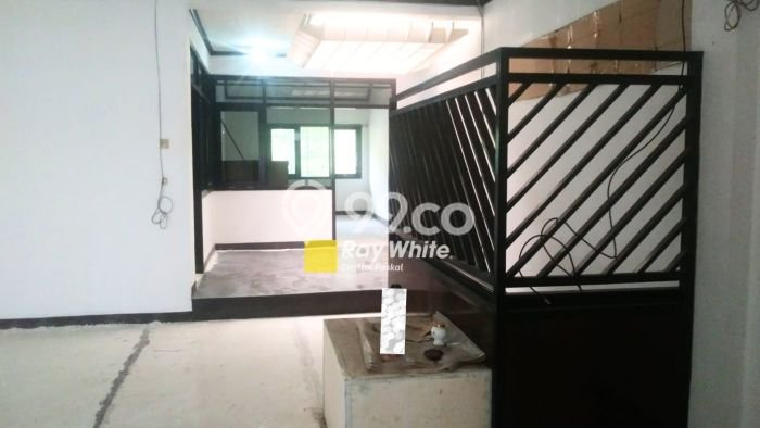 Rumah Luxury di Bandung Lokasi Strategis Kondisi Baik Rumah Luxury di Bandung Lokasi Strategis Kondisi Baik