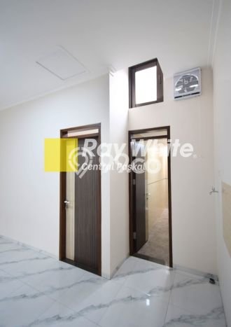 Dijual Hunian Rumah Terawat 3 Kamar di Holis Cigondewah, Bandung Dijual Hunian Rumah Terawat 3 Kamar di Holis Cigondewah, Bandung