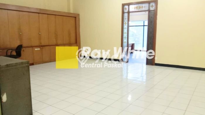 Ruko Dijual di Bandung LT 339m2 & LB 700m2 Lokasi Terbaik! Ruko Dijual di Bandung LT 339m2 & LB 700m2 Lokasi Terbaik!