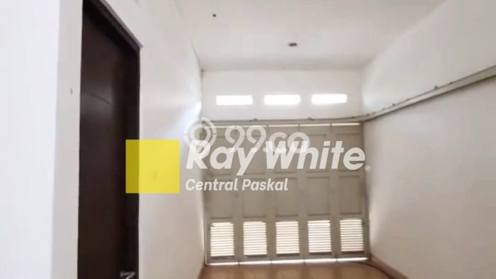 Disewakan segera rumah minimalis strategis 4 Kamar di Batununggal, Bandung Disewakan segera rumah minimalis strategis 4 Kamar di Batununggal, Bandung