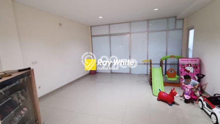 Paling Diincar! Ruko Dijual di Moch Toha Harga Kompetitif Paling Diincar! Ruko Dijual di Moch Toha Harga Kompetitif