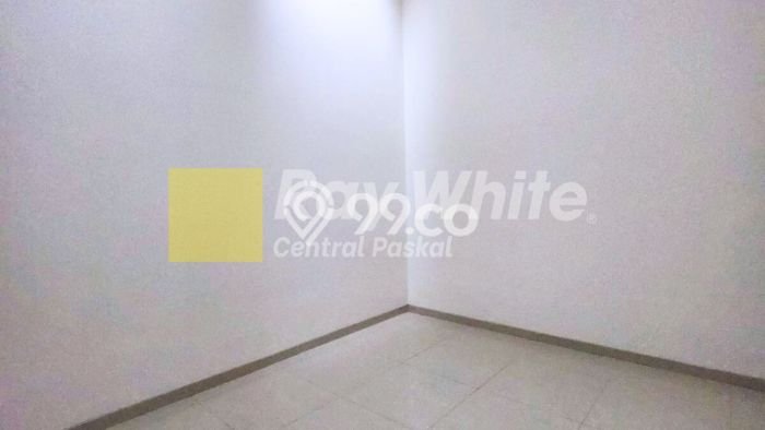 Rumah Luas Asri 3 KT Siap Huni di Taman Kopo Indah Bandung Rumah Luas Asri 3 KT Siap Huni di Taman Kopo Indah Bandung