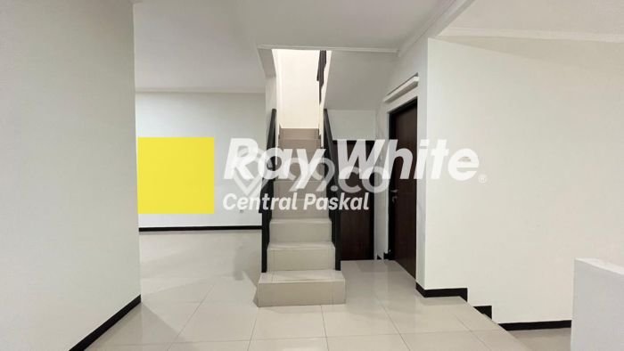 For Sale Hunian Rumah Terawat 3 Kamar di Parongpong, Bandung For Sale Hunian Rumah Terawat 3 Kamar di Parongpong, Bandung