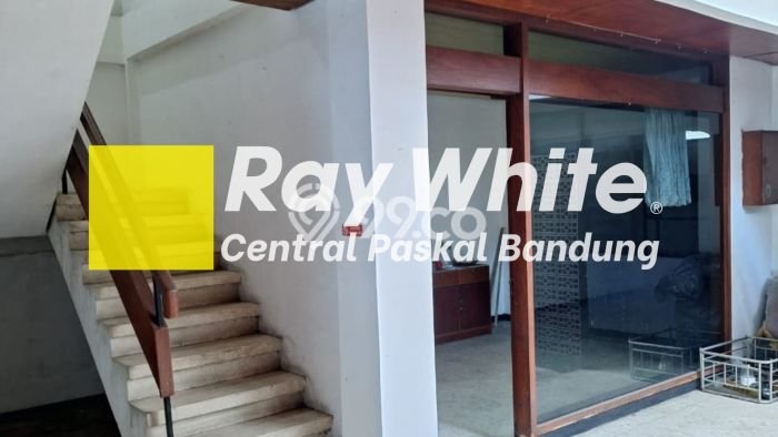 Dijual Rumah Luas Elegan Dengan View Eksklusif di Riau, Bandung Dijual Rumah Luas Elegan Dengan View Eksklusif di Riau, Bandung