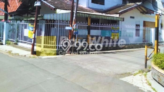 Dijual Rumah Premium dengan Fasilitas Sekitar Lengkap di Batununggal, Bandung Dijual Rumah Premium dengan Fasilitas Sekitar Lengkap di Batununggal, Bandung