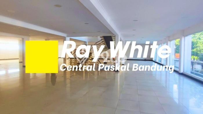 SEWA TERJANGKAU! Komersial Kawasan Sumurbandung, Luas 3286m², Area Komersial SEWA TERJANGKAU! Komersial Kawasan Sumurbandung, Luas 3286m², Area Komersial