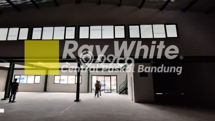 Gudang Bagus Dijual LB 1150m2 Lokasi Strategis Bandung Area Cocok untuk Berbisnis Gudang Bagus Dijual LB 1150m2 Lokasi Strategis Bandung Area Cocok untuk Berbisnis