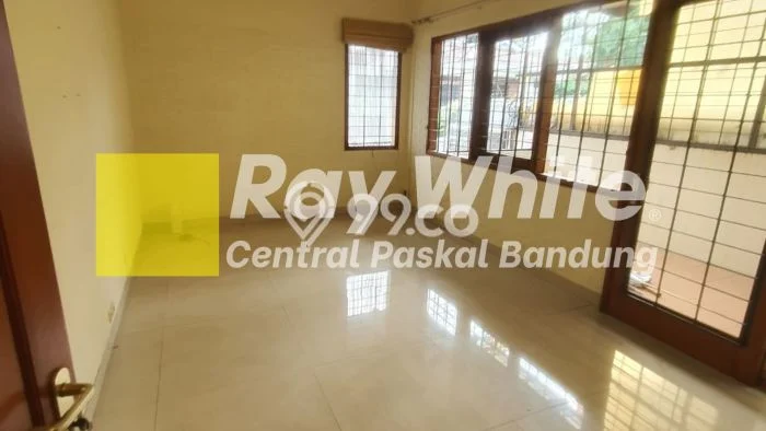 Rumah Premium di Bandung Lokasi Strategis Kondisi Terawat Rumah Premium di Bandung Lokasi Strategis Kondisi Terawat