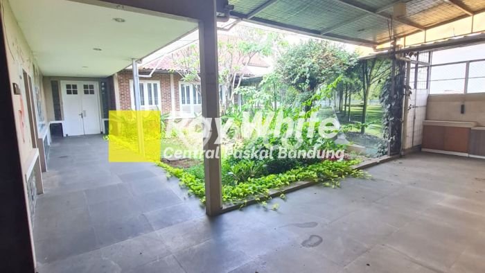Disewakan Komersial di Pusat Kota Bandung Ramai Strategis Disewakan Komersial di Pusat Kota Bandung Ramai Strategis