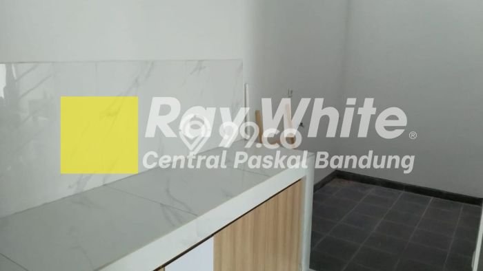 Jual Rumah Bagus Siap Huni LB 115m2 di Batununggal, Bandung Jual Rumah Bagus Siap Huni LB 115m2 di Batununggal, Bandung