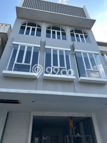 Disewakan Komersial di Kawasan Ramai Buah Batu Luas 690m2 Disewakan Komersial di Kawasan Ramai Buah Batu Luas 690m2