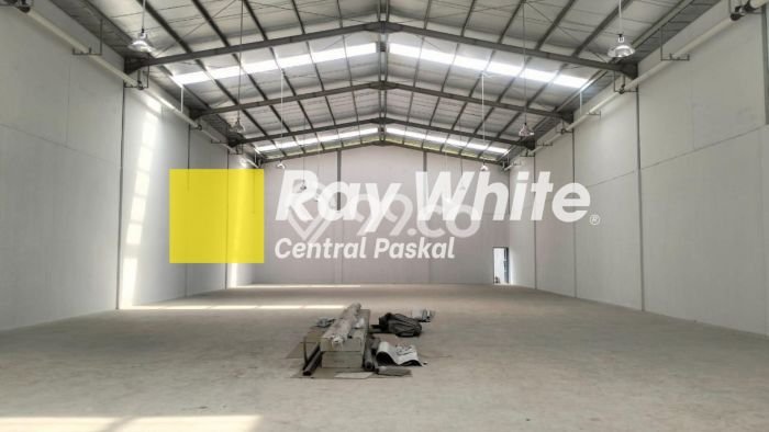 Disewakan Gudang di Kawasan Ramai Bandung Kota Luas 288m2 Disewakan Gudang di Kawasan Ramai Bandung Kota Luas 288m2