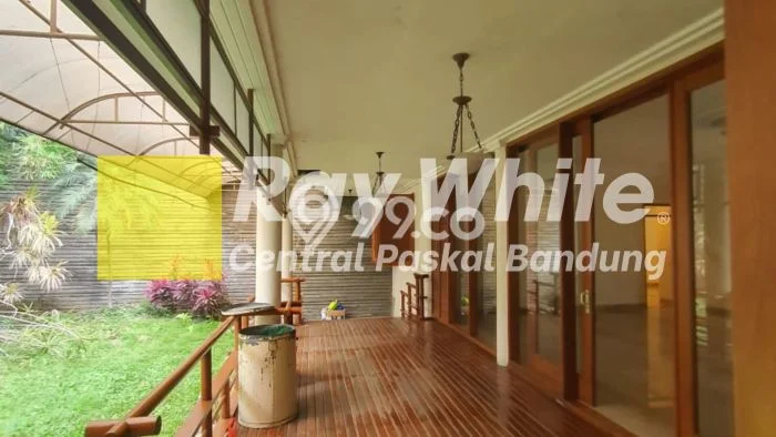 Rumah Premium di Bandung Lokasi Strategis Kondisi Terawat Rumah Premium di Bandung Lokasi Strategis Kondisi Terawat