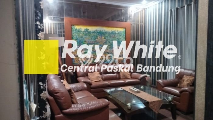 Hunian Mewah LB 600m2 Siap Pakai Desain Elegan di Setiabudi, Bandung Hunian Mewah LB 600m2 Siap Pakai Desain Elegan di Setiabudi, Bandung