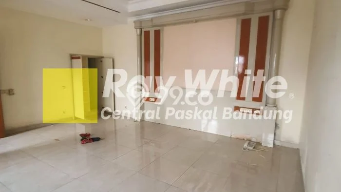 Rumah Premium di Bandung Lokasi Strategis Kondisi Terawat Rumah Premium di Bandung Lokasi Strategis Kondisi Terawat