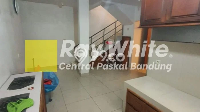 Rumah Premium di Bandung Lokasi Strategis Kondisi Terawat Rumah Premium di Bandung Lokasi Strategis Kondisi Terawat