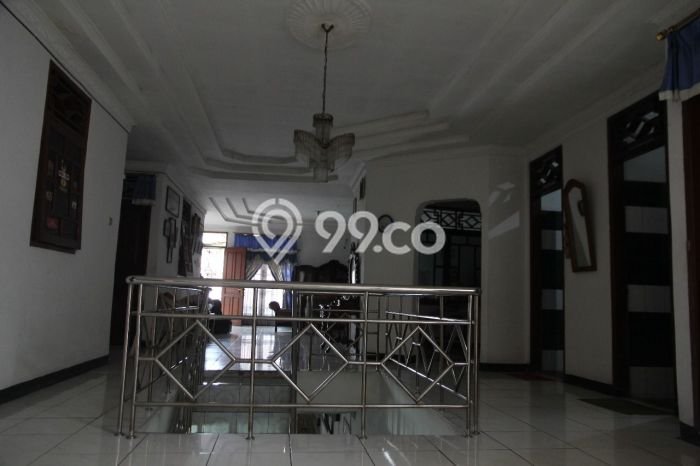 Dijual Rumah Premium dengan Fasilitas Sekitar Lengkap di Kebon Jeruk, Jakarta Barat Dijual Rumah Premium dengan Fasilitas Sekitar Lengkap di Kebon Jeruk, Jakarta Barat