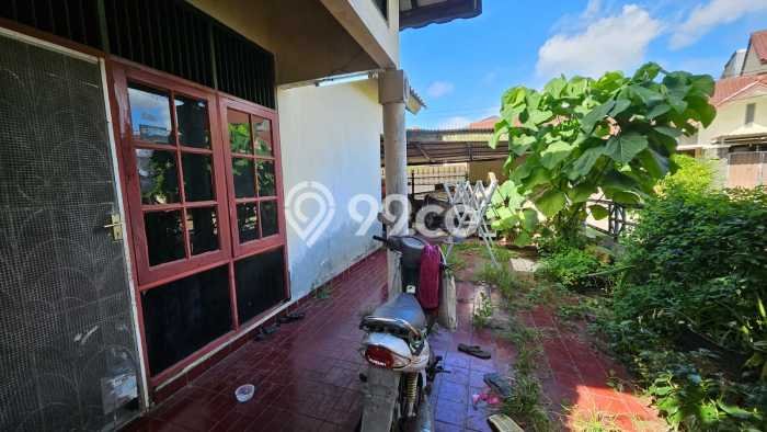 Rumah Modern 3 KT di Serpong Villa Melati Mas Tangerang Selatan Unfurnished Rumah Modern 3 KT di Serpong Villa Melati Mas Tangerang Selatan Unfurnished