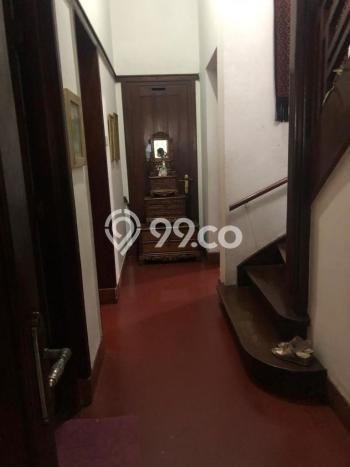 Rumah Eksklusif Siap Huni LT 1382m2 di Menteng, Jakarta Pusat Rumah Eksklusif Siap Huni LT 1382m2 di Menteng, Jakarta Pusat
