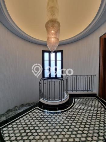 Dijual Rumah Mewah Elegan Dengan View Eksklusif di Pondok Indah, Jakarta Selatan Dijual Rumah Mewah Elegan Dengan View Eksklusif di Pondok Indah, Jakarta Selatan