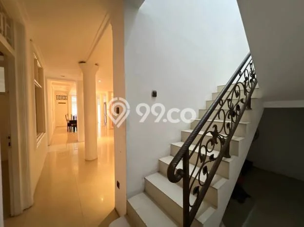 Lokasi terbaik! Rumah siap huni disewakan di Menteng LB 200m2 Lokasi terbaik! Rumah siap huni disewakan di Menteng LB 200m2
