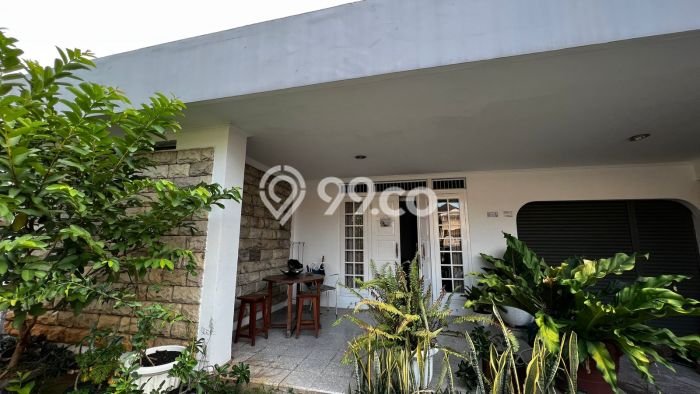Siap Huni Rumah Mewah 4 Kamar di Menteng Dekat ke Mana Pun Siap Huni Rumah Mewah 4 Kamar di Menteng Dekat ke Mana Pun