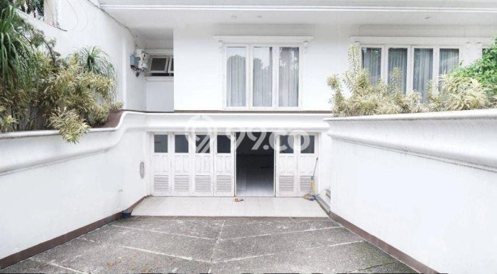 Rumah di Kebayoran Baru, 5 KT, Lingkungan Premium, Luas 688m2m² LB 758m2m² Rumah di Kebayoran Baru, 5 KT, Lingkungan Premium, Luas 688m2m² LB 758m2m²