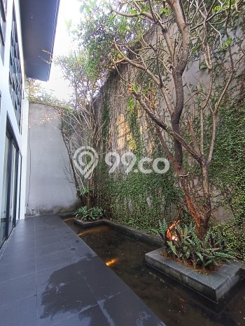 Dijual Hunian Mewah dengan Fasilitas Sekitar Lengkap di Menteng, Jakarta Pusat Dijual Hunian Mewah dengan Fasilitas Sekitar Lengkap di Menteng, Jakarta Pusat