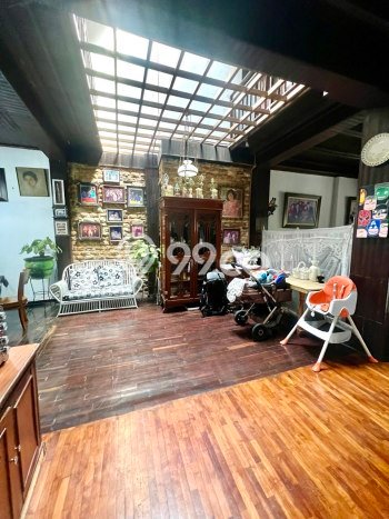 Siap Huni Rumah Mewah 18 Kamar di Menteng Dekat ke Mana Pun Siap Huni Rumah Mewah 18 Kamar di Menteng Dekat ke Mana Pun