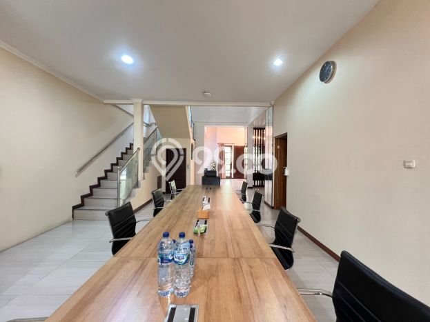 Disewakan Rumah Nyaman di Menteng Harga Rp 850 Juta/ Tahun Disewakan Rumah Nyaman di Menteng Harga Rp 850 Juta/ Tahun