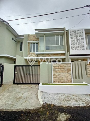 Hunian Cantik Minimalis Lb 96m2 di Klojen, Malang Hunian Cantik Minimalis Lb 96m2 di Klojen, Malang