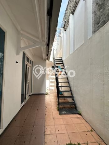 Hunian Elit LB 250m2 Siap Pakai Desain Elegan di Araya, Malang Hunian Elit LB 250m2 Siap Pakai Desain Elegan di Araya, Malang