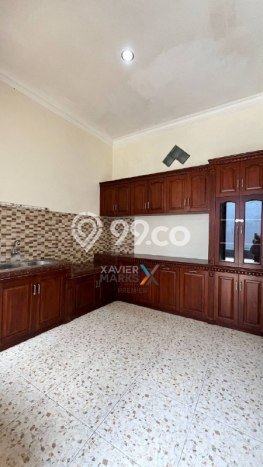 Dijual Rumah Luas Elegan Dengan View Eksklusif di Soekarno Hatta, Malang Dijual Rumah Luas Elegan Dengan View Eksklusif di Soekarno Hatta, Malang