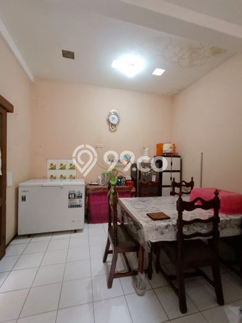 Rumah Strategis Modern Lb 190m2 di Lowokwaru, Malang Rumah Strategis Modern Lb 190m2 di Lowokwaru, Malang