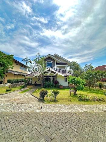 Kesempatan Bisnis! Vila Kawasan Batu, Ukuran 554m2m², Area Strategis dengan nilai tinggi Kesempatan Bisnis! Vila Kawasan Batu, Ukuran 554m2m², Area Strategis dengan nilai tinggi