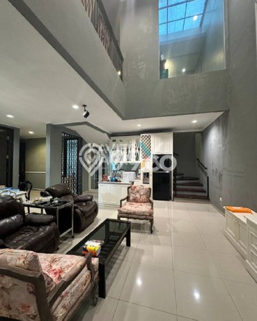 Ready to Use! Luxury House LT 240m2 Desain Elegan di Araya Ready to Use! Luxury House LT 240m2 Desain Elegan di Araya