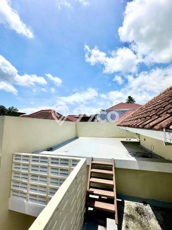 For Sale! Luxury House LT 240m2 Desain Modern di Araya For Sale! Luxury House LT 240m2 Desain Modern di Araya