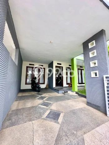 Lokasi strategis! Rumah siap huni disewakan di Lowokwaru LB 125m2 Lokasi strategis! Rumah siap huni disewakan di Lowokwaru LB 125m2