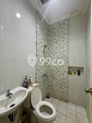 Siap Huni Rumah Mewah 7 Kamar di Dau Dekat ke Mana Saja Siap Huni Rumah Mewah 7 Kamar di Dau Dekat ke Mana Saja