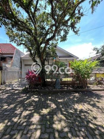 Rumah Luas Asri 3 KT Siap Huni di Araya Malang Rumah Luas Asri 3 KT Siap Huni di Araya Malang