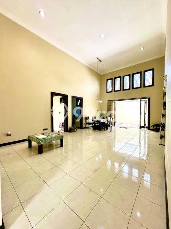 For Sale! Luxury House LT 240m2 Desain Modern di Araya For Sale! Luxury House LT 240m2 Desain Modern di Araya