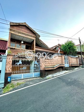 Dijual Cepat Rumah Favorit Siap Huni LB 225m2 di Sukun, Malang Dijual Cepat Rumah Favorit Siap Huni LB 225m2 di Sukun, Malang