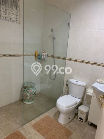 Hunian Eksklusif Siap Huni LT 475m2 di Karang Tengah, Tangerang Hunian Eksklusif Siap Huni LT 475m2 di Karang Tengah, Tangerang