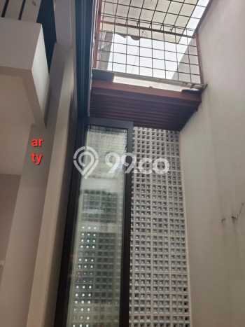 Hunian Mewah LB 250m2 Siap Huni Desain Elegan di Bintaro, Jakarta Selatan Hunian Mewah LB 250m2 Siap Huni Desain Elegan di Bintaro, Jakarta Selatan