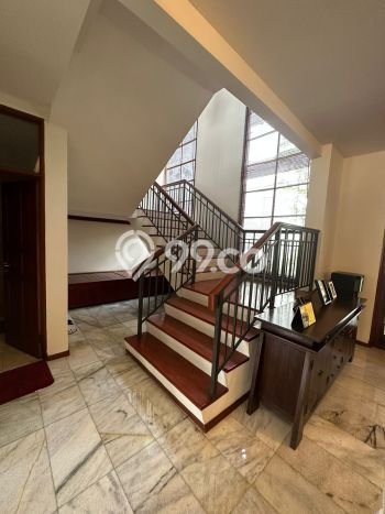 For Sale! Premium House LT 1000m2 Desain Elegan di Cipete For Sale! Premium House LT 1000m2 Desain Elegan di Cipete